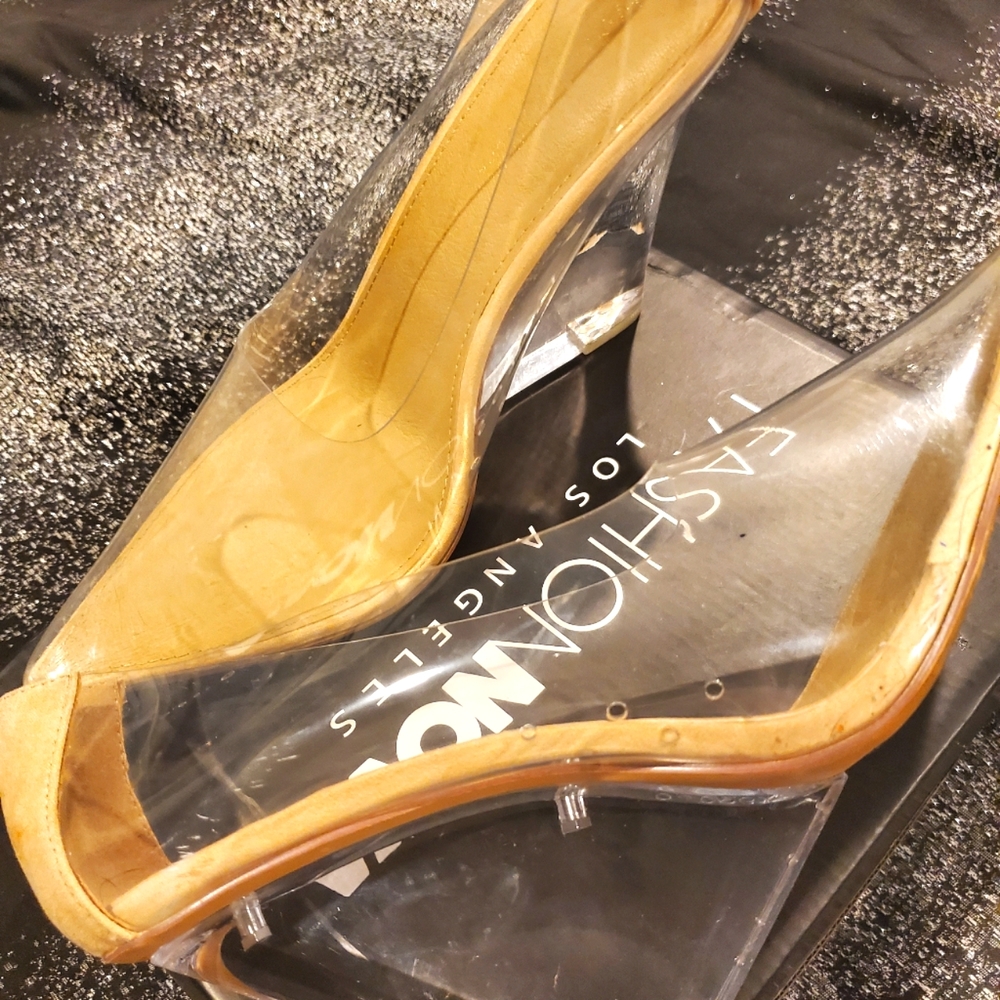 Clear wedges
